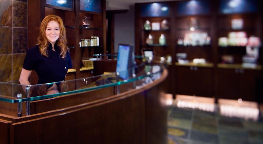 The Parkside Hotel And Spa Вікторія Екстер'єр фото