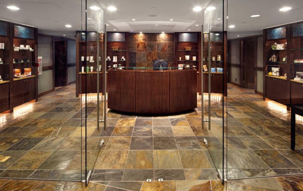 The Parkside Hotel And Spa Вікторія Екстер'єр фото
